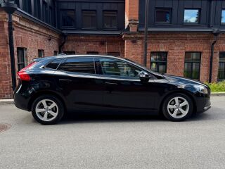 Volvo V40 Summum 1.6 TDi 84kW