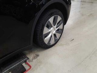 Tesla Model Y Shadowline Long Range AWD 368kW