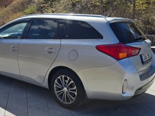 Toyota Auris 1.6 97kW