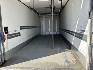 Renault T 380 4x2 EURO6 + CARRIER SUPRA 1150 U EURO 6 388kW