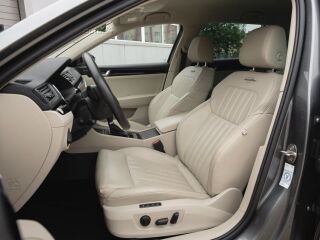 Skoda Superb 1.4 160kW