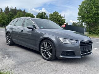Audi A4 Sportline 2.0 110kW