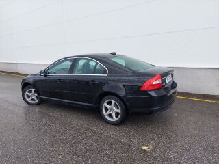 Volvo S80 2.5 147кВ
