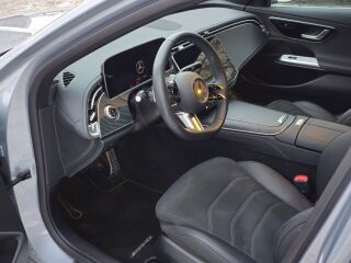 Mercedes-Benz E 220 AMG 2.0 145kW