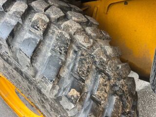 JCB 4CX
