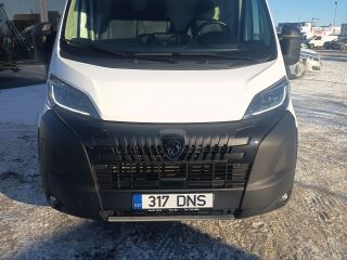 Peugeot Boxer L3H2 3.5t BlueHDi 140 AT8 2.2 103kW