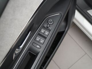 Peugeot 3008 GT 1.2 96kW