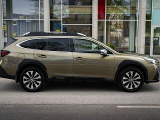 Subaru Outback Touring 2.5 124kW
