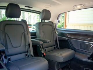 Mercedes-Benz V 300 4M Luxury Chauffeur Avantgarde Wntr Long 2.0 d 174кВ
