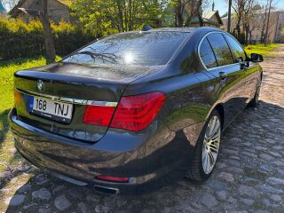 BMW 740 3.0 225кВ