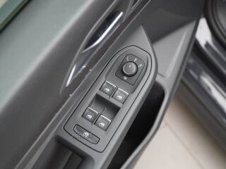 Volkswagen Golf GTI 2.0 180kW