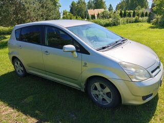 Toyota Corolla Verso 2.2 130kW
