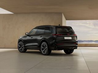 Audi Q7 SUV TDI quattro 3.0 V6 220kW