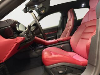 Porsche Taycan 4 Cross Turismo 350kW