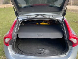 Volvo V60 2.4 151kW