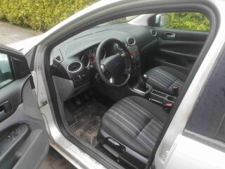 Ford Focus 1.6 74kW