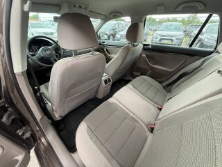 Volkswagen Golf 1.6 77kW