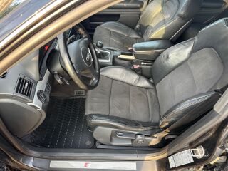 Audi A4 S-Line 2.5 V6 TDI 132kW