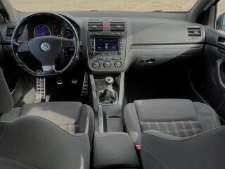 Volkswagen Golf GTI 2.0 147kW