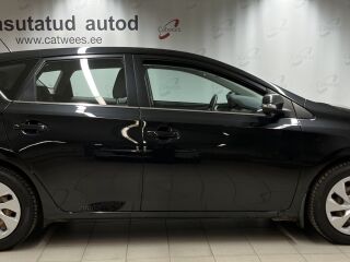 Toyota Auris 1.6 97kW