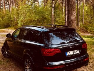 Audi Q7 S-LINE 4.2 240kW