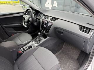 Skoda Octavia Elegance Facelift 1.5 DAD 110kW