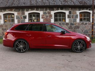 SEAT Leon Cupra 2.0 R4 221kW