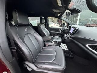 Chrysler Pacifica Hybrid S Appearance Package 3.6 V6 Pentastar
