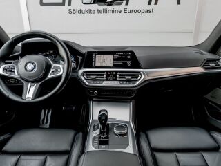 BMW 330 e M-Sport Individual 2.0 215кВ