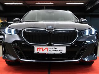 BMW 530 e xDrive M-Sportpakett 2.0 Plug In Hybrid 220кВ
