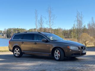 Volvo V70 2.0 100kW