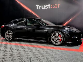 Porsche Panamera GTS Sport chrono 4.8 316kW