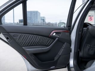 Mercedes-Benz S 500 5.0 225kW