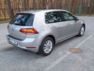 Volkswagen Golf 1.0 81kW