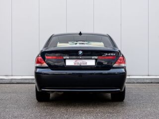 BMW 745 Individual 4.4 245kW