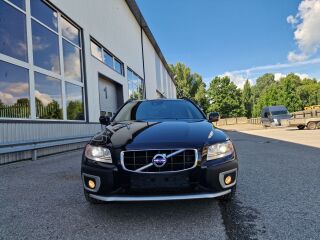 Volvo XC70 MOMENTUM CITY SAFETY AWD 4X4 2.4 R5 120kW