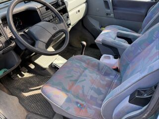 Volkswagen Multivan 2.4 57кВ