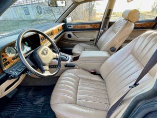 Jaguar XJ40 3.6 149kW
