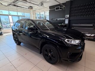 Toyota RAV4 Black Edition 2.5 131кВ