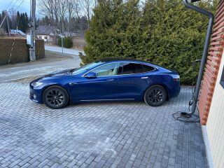 Tesla Model S Long Range Raven 421кВ