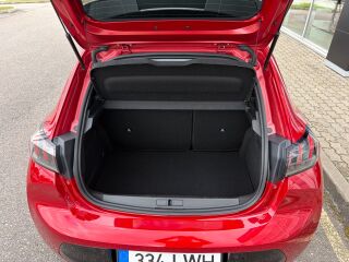 Peugeot 208 Allure 1.2 74кВ