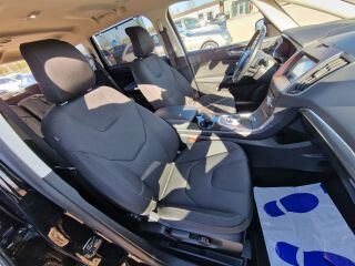 Ford S-MAX FACELIFT TITANIUM 7K LED 2.0 R4 110кВ