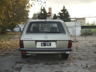 Mercedes-Benz 230 2.3 R4 100kW