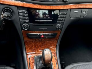 Mercedes-Benz E 240 Elegance 2.6 130кВ