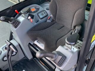Bobcat E17