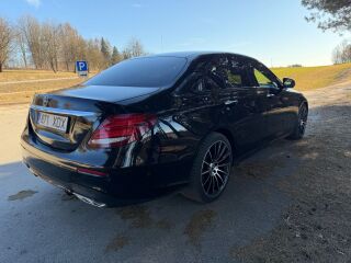 Mercedes-Benz E 220 4 Matic 2.0 143kW