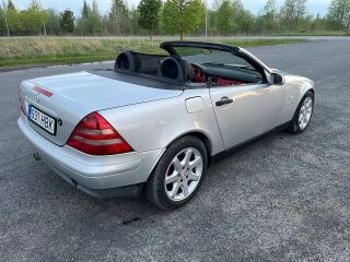 Mercedes-Benz SLK 230 2.3 142kW