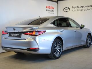 Lexus ES 300h Limited Edition 2.5 160kW