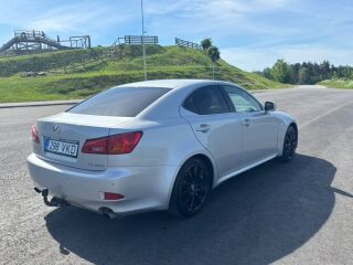 Lexus IS 250 2.5 153kW