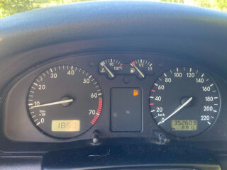 Volkswagen Passat 1.6 74kW